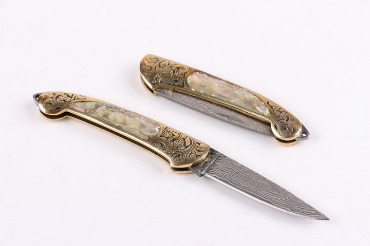 Beautiful queen Damascus no lock small folding knife UD402327 